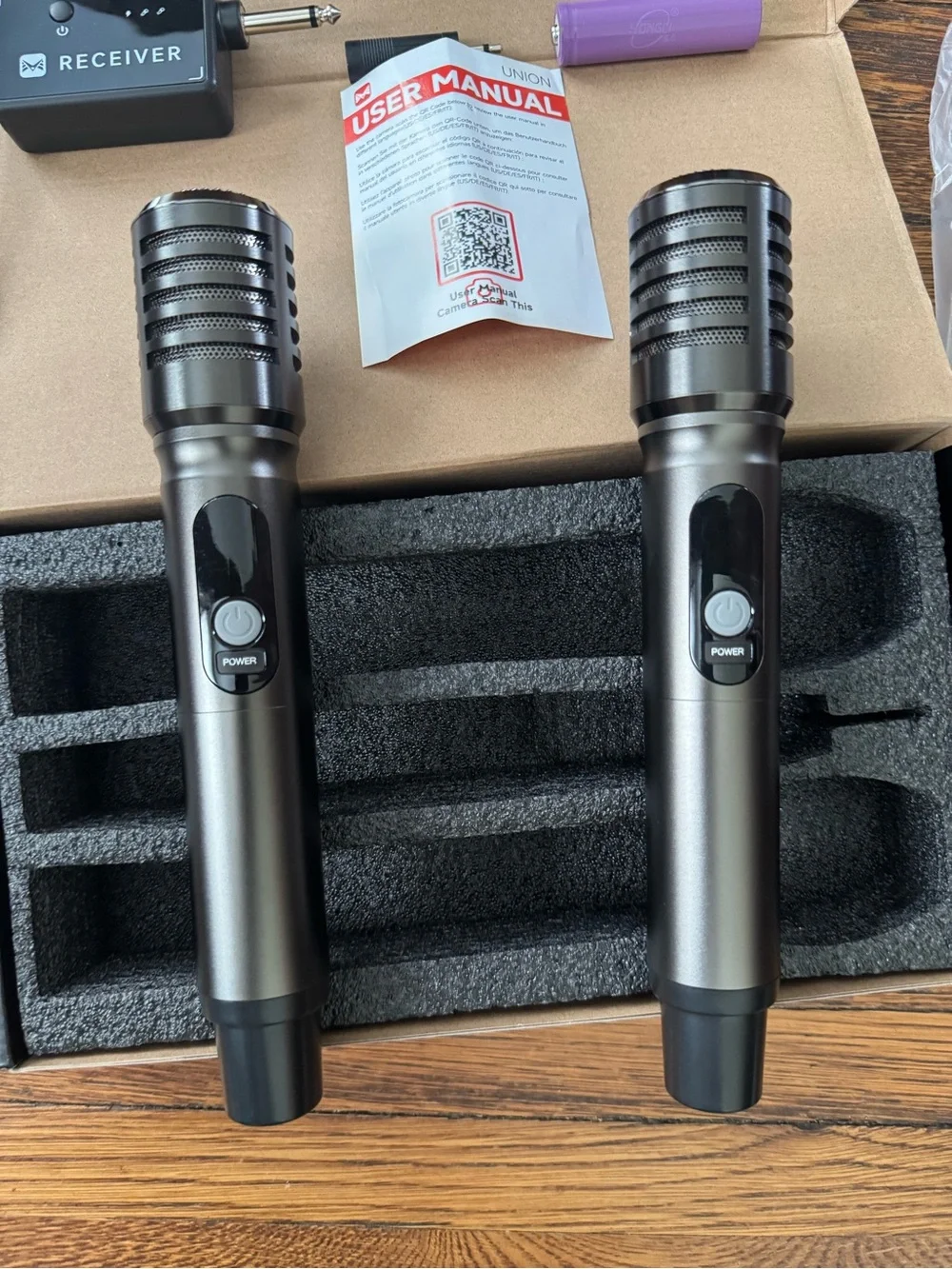 Wireless Handheld Microphone Duo - Metallic Gray